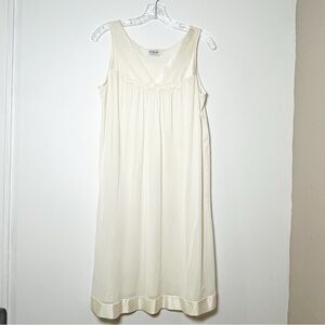 Vintage Vanity Fair Cream Chemise with Floral Band with Yellow at Bust, Hem Band